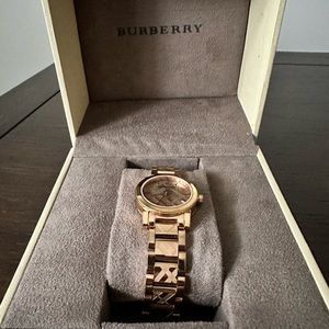 Burberry Watch - Rose